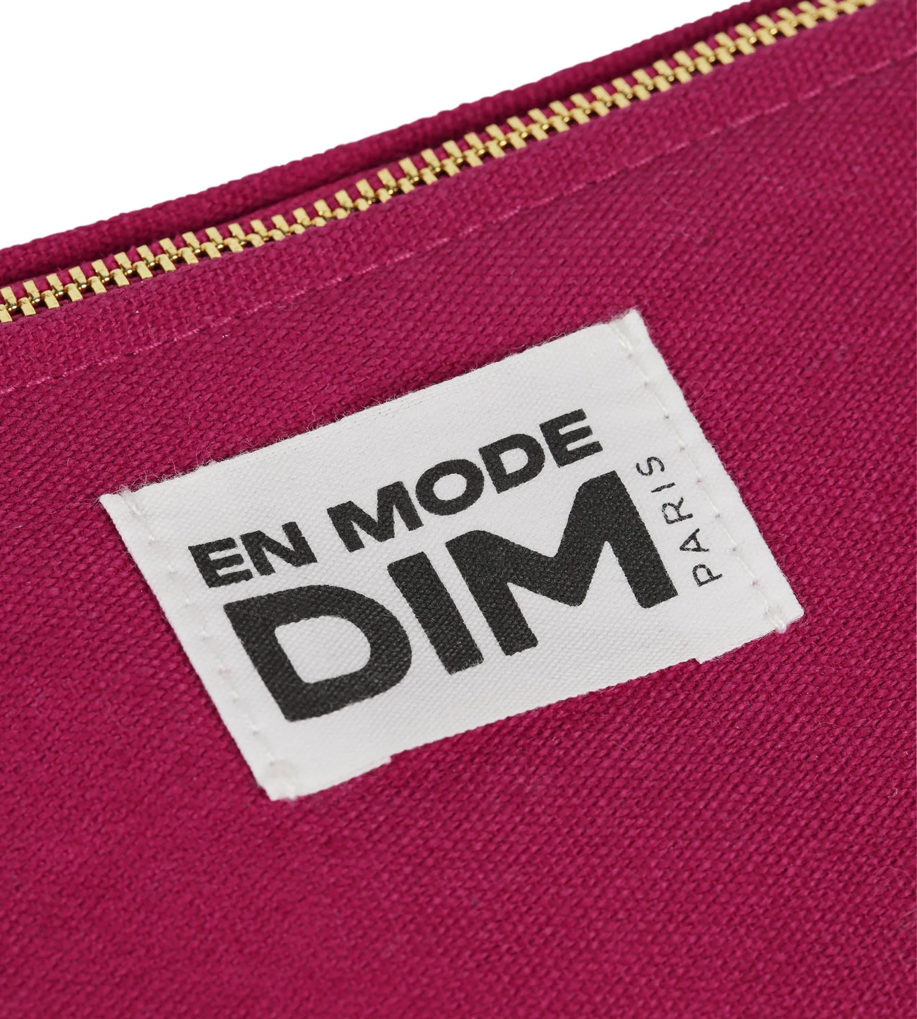Dim fuchsia clutch bag with zip fastening