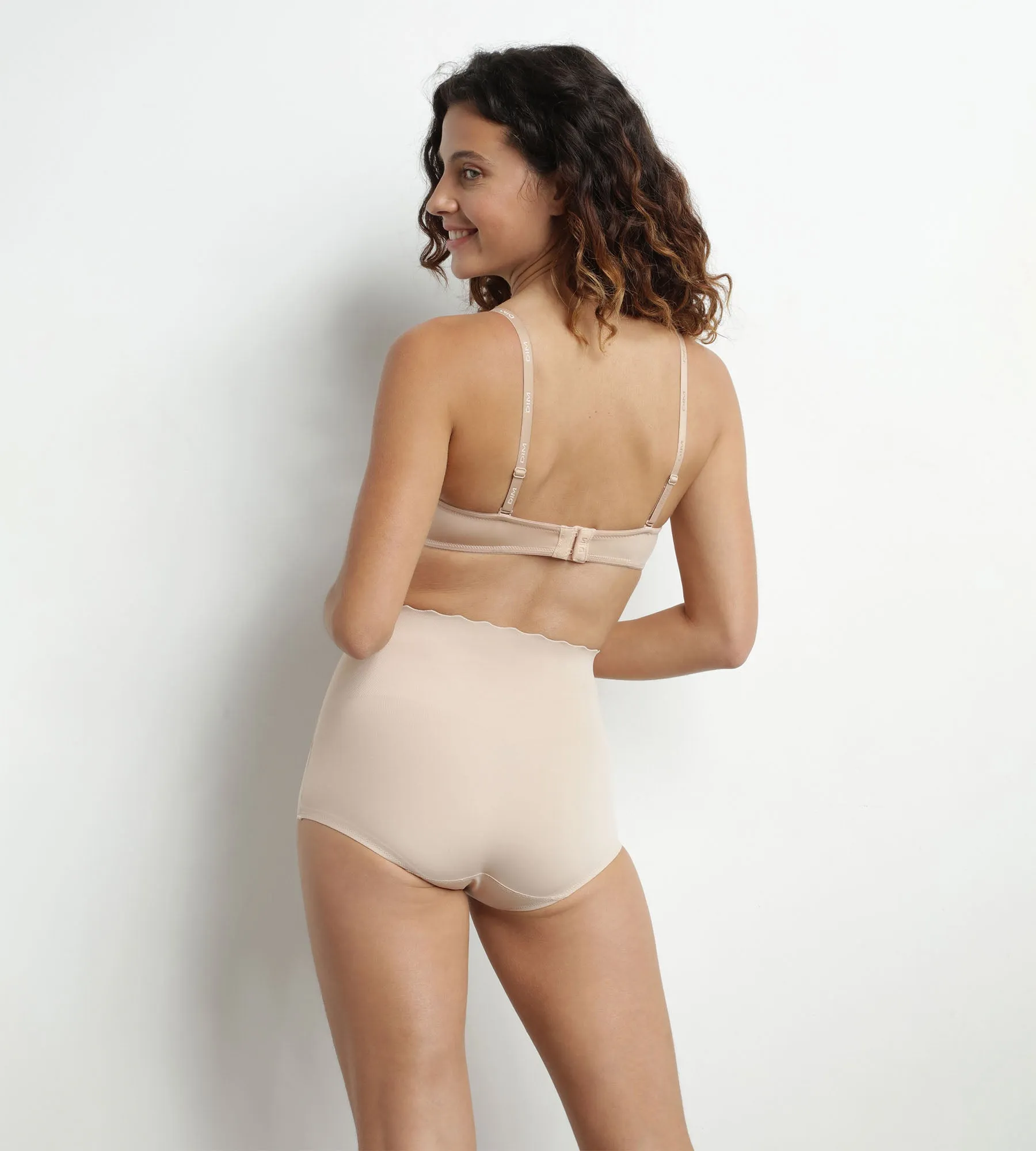 Dim InvisiFree nude wireless strapless bra