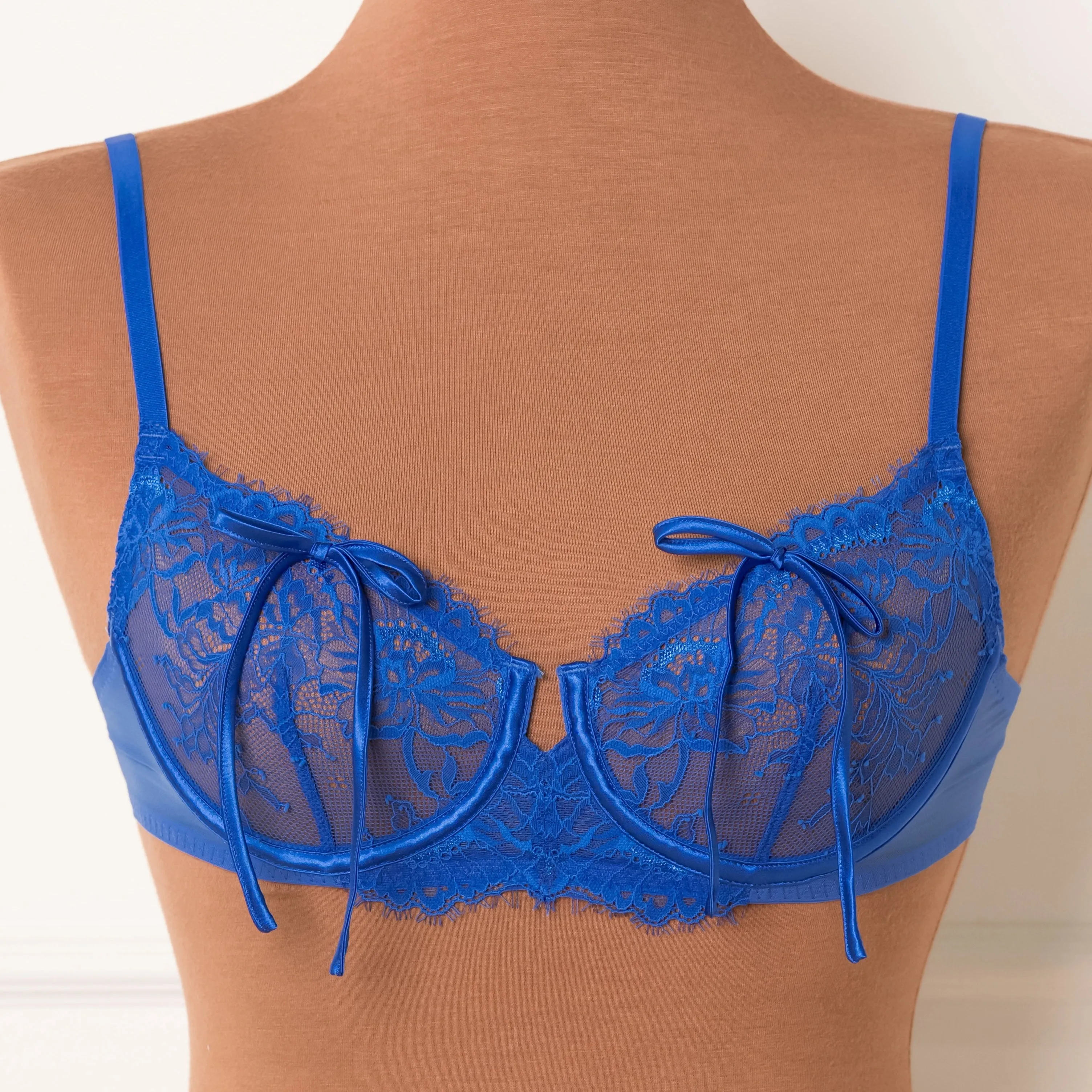 Eyelash Lace Underwire Bralette - Cobalt