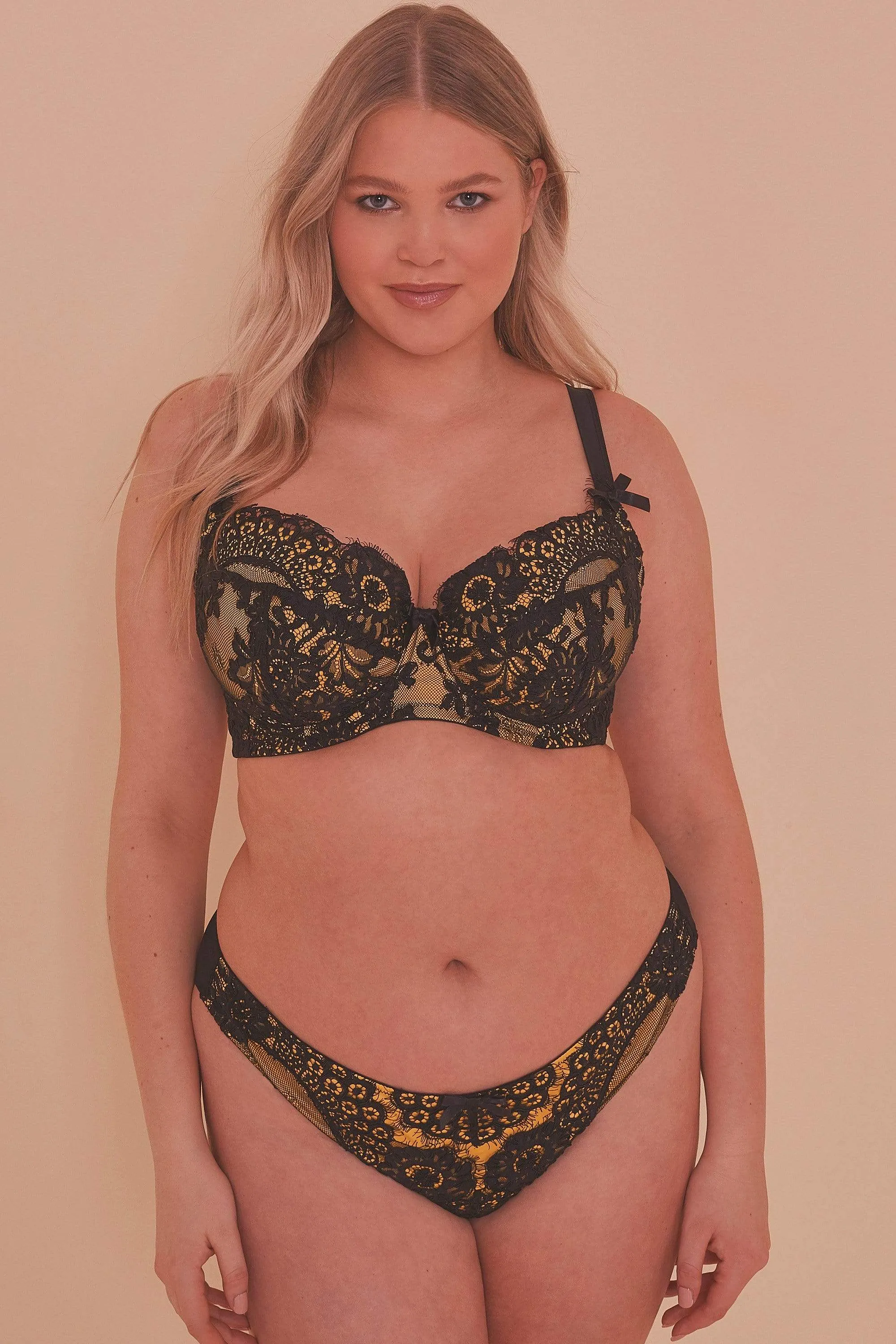 Jaquelina Mustard Contrast Plunge Bra