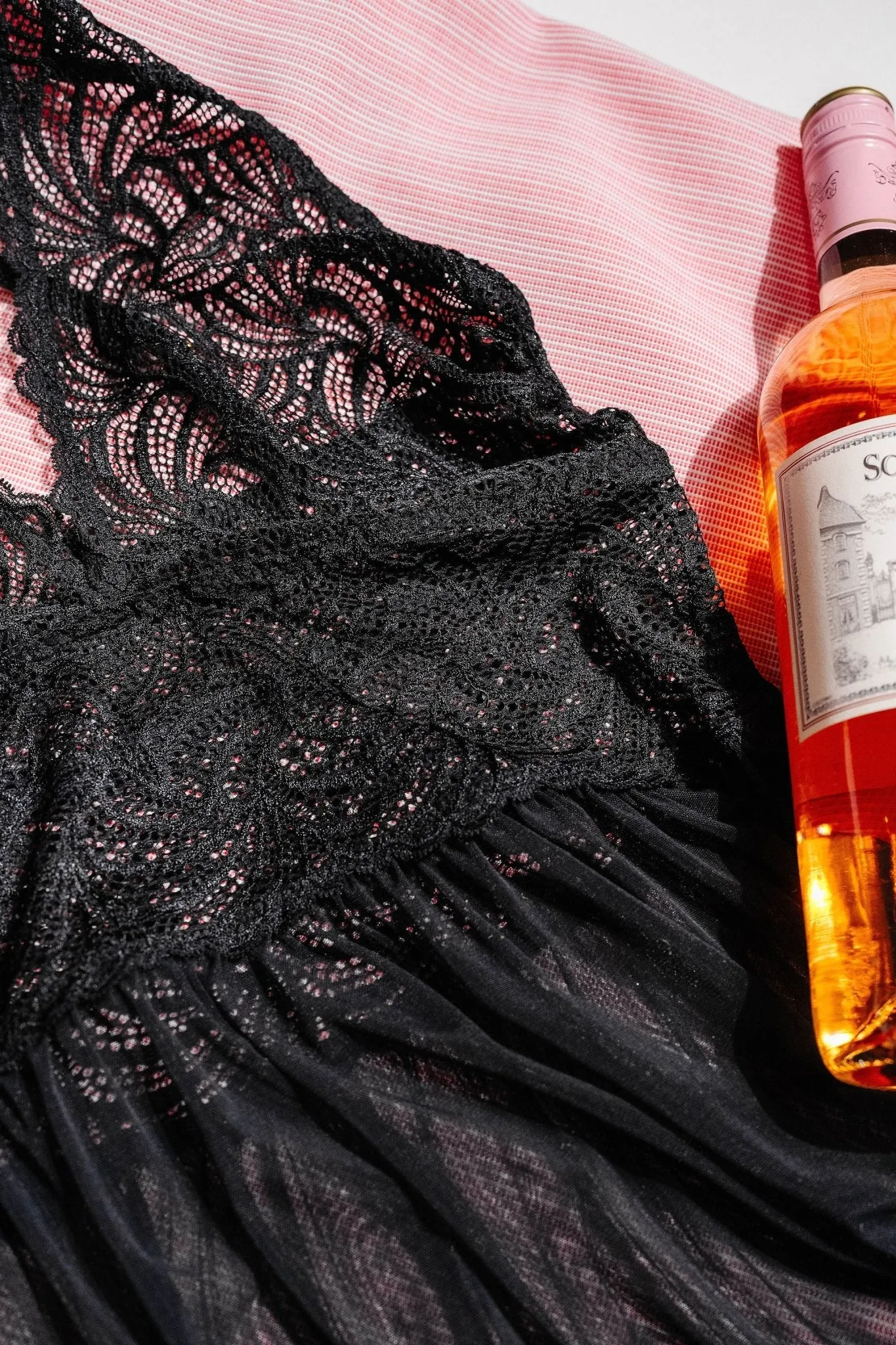 Lace & Mesh Keyhole Babydoll - Black