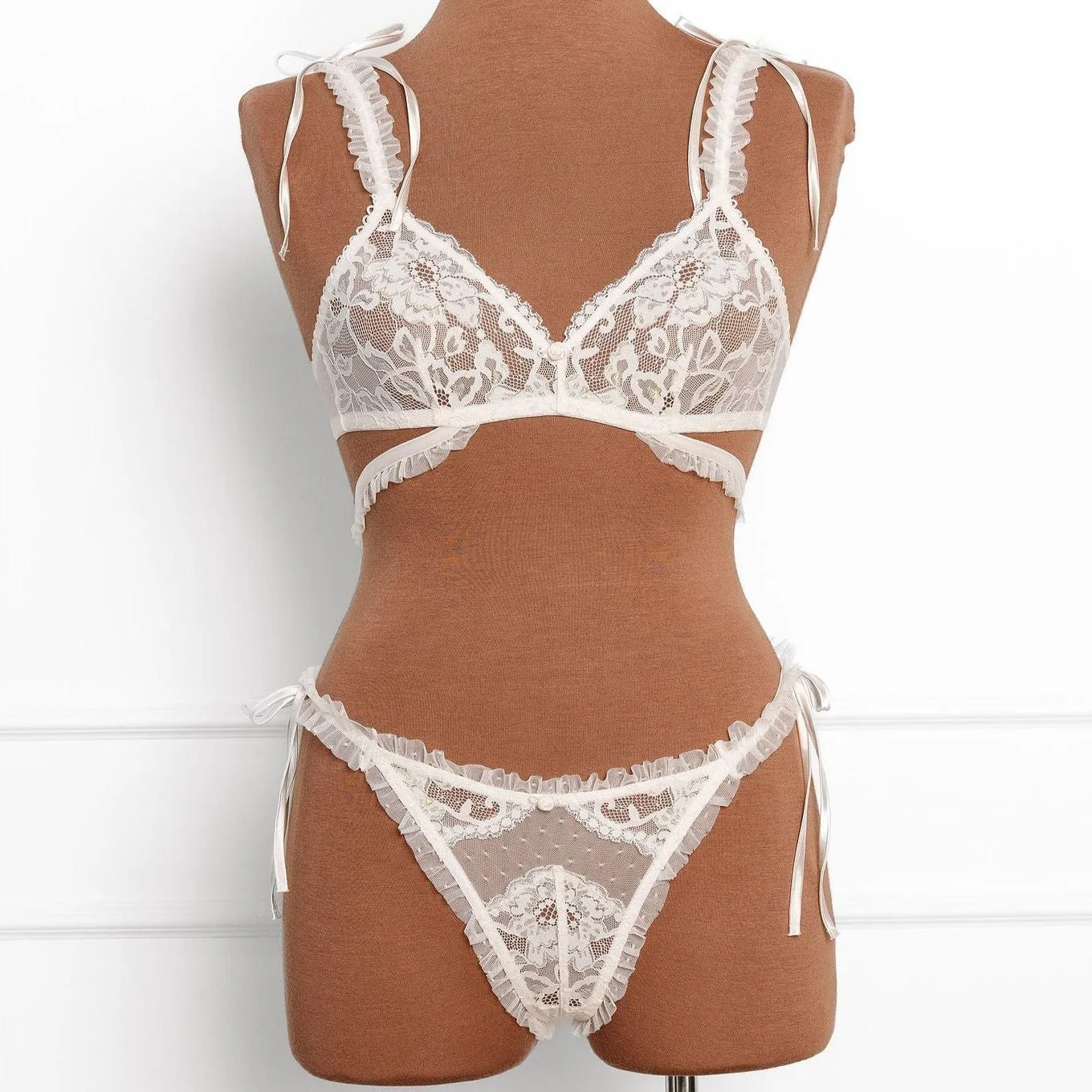 Lacy Ruffle Strap Bralette - Iridescent Cream