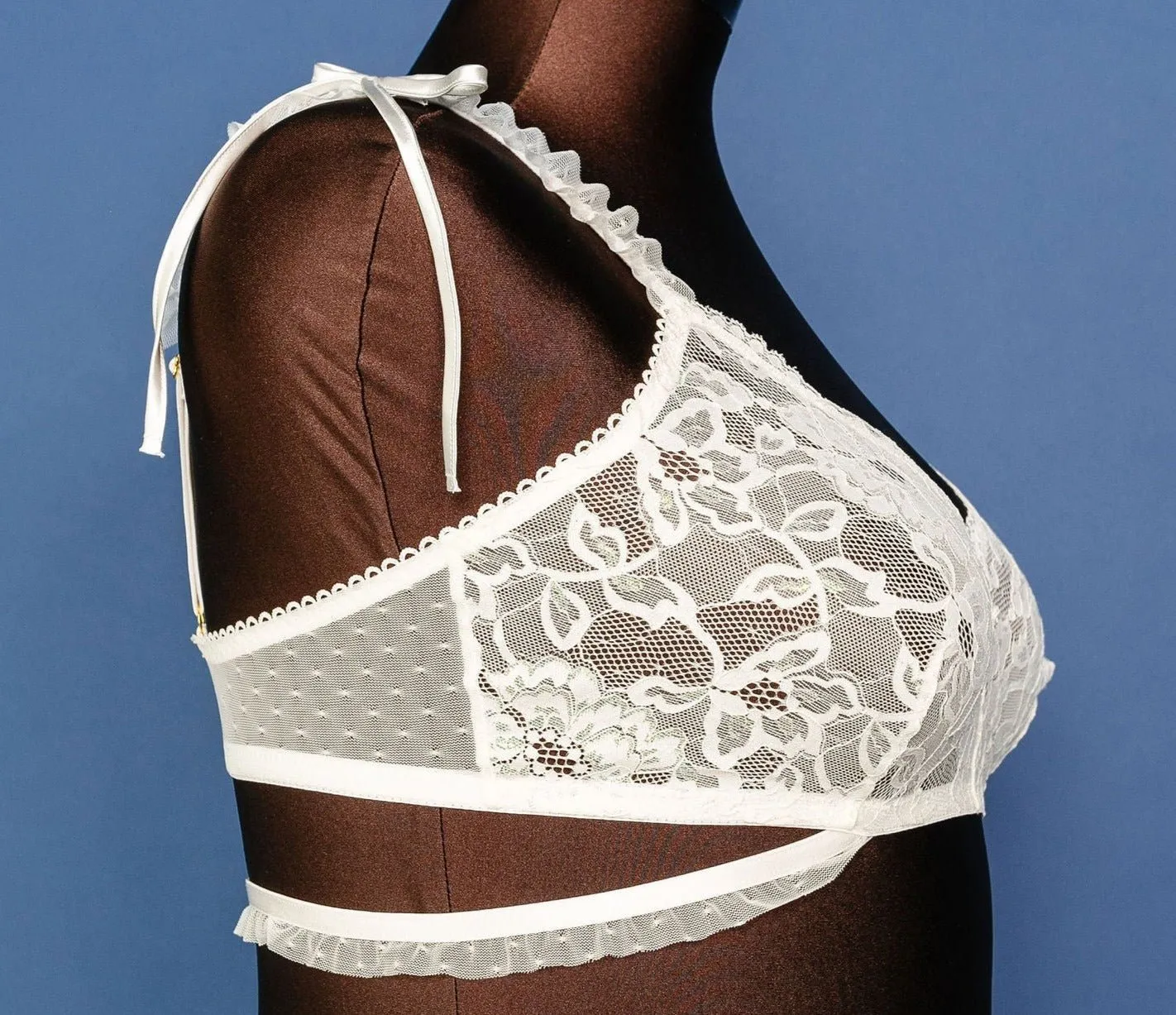 Lacy Ruffle Strap Bralette - Iridescent Cream