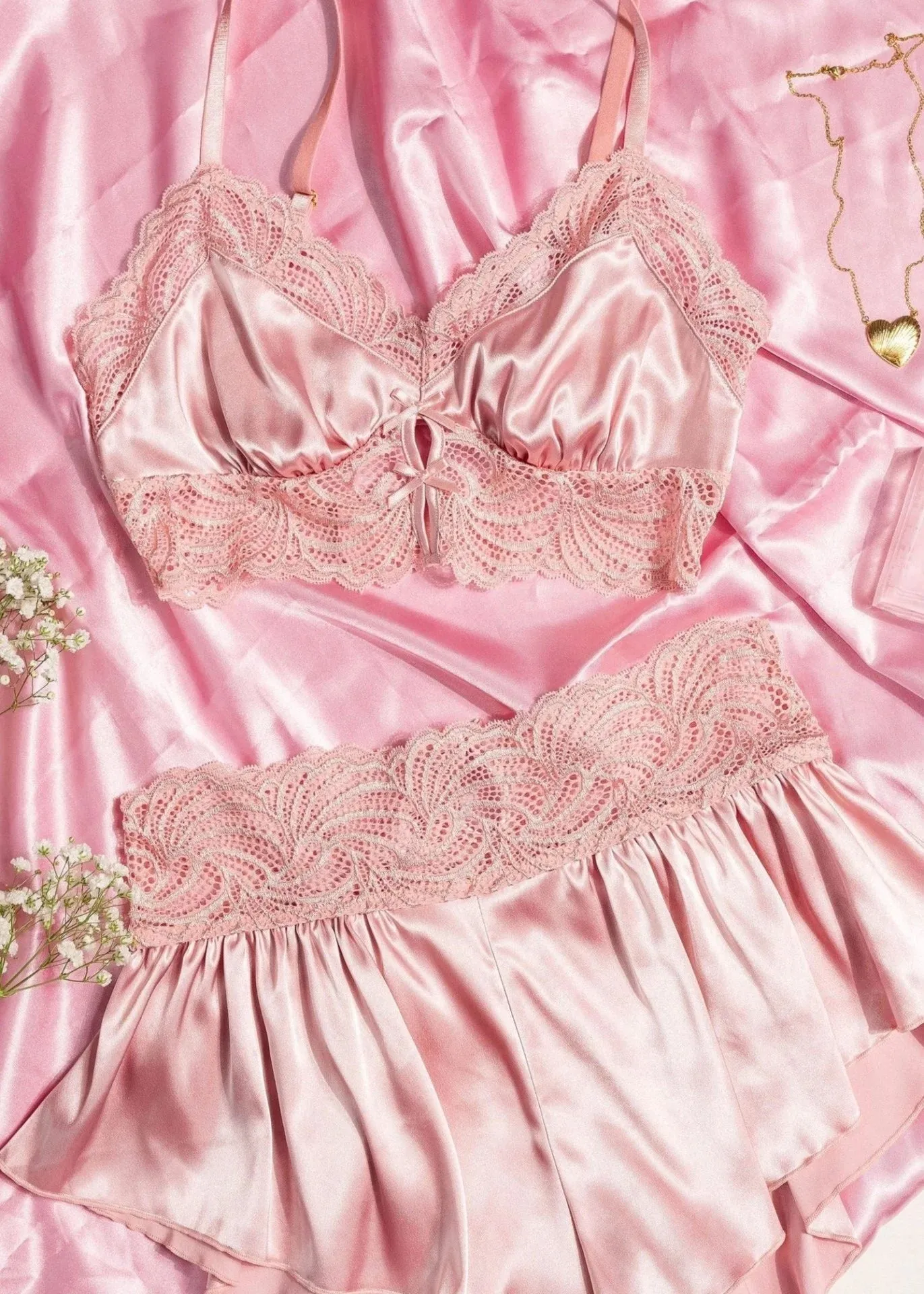 Lacy Satin Keyhole Bralette - Blush