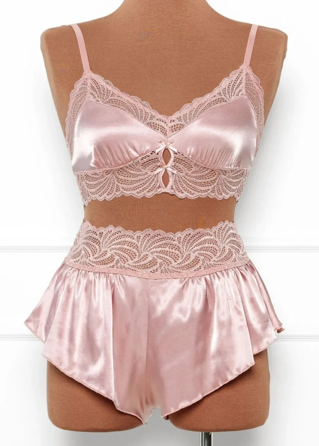 Lacy Satin Keyhole Bralette - Blush
