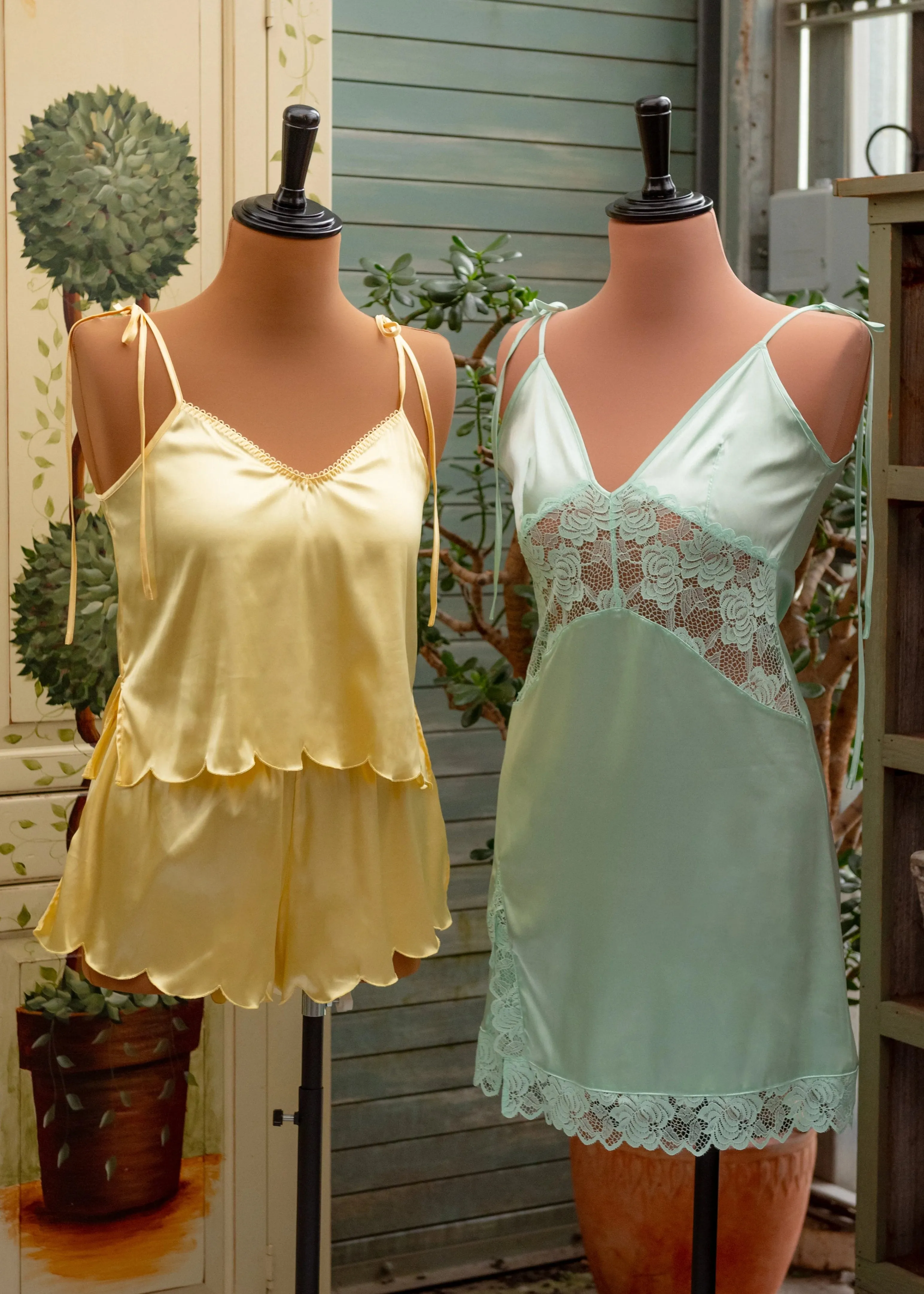 Scalloped Embroidered Satin Shorts - Lemon Chiffon