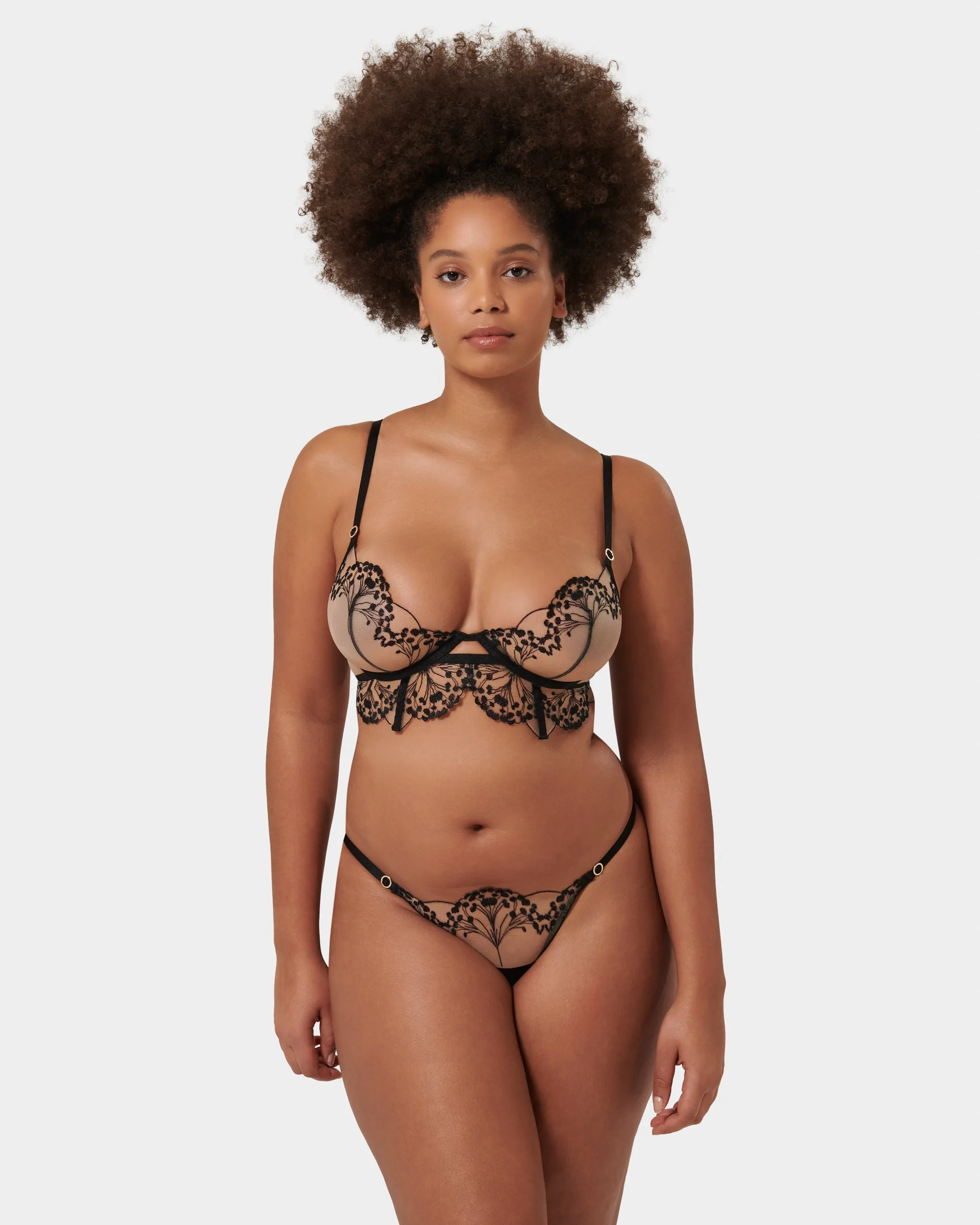 Set: Marisa Black/Sheer